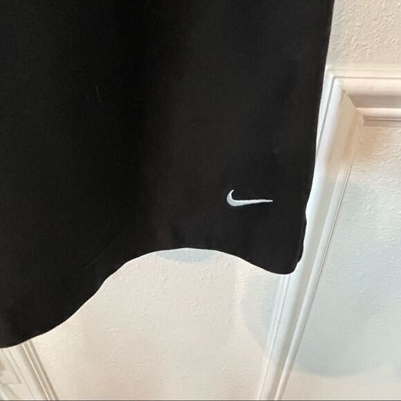 Nike Women’s 3/4 length joggers - Picture 5 of 6